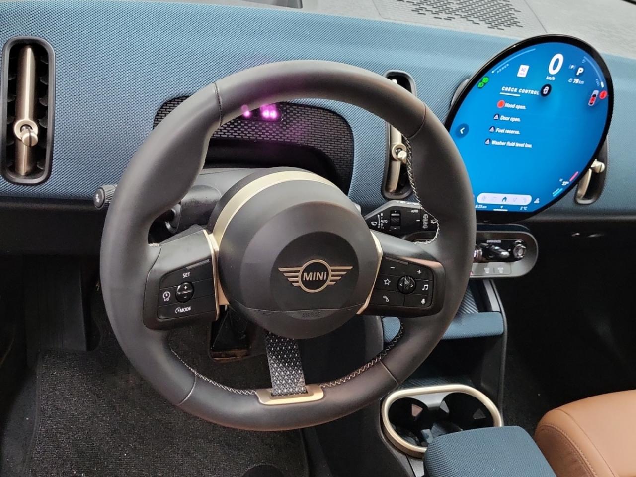 2025 MINI Cooper Countryman COOPER S ALL4 - AWD - Moonroof - Blind Spot Monitor !! Photo