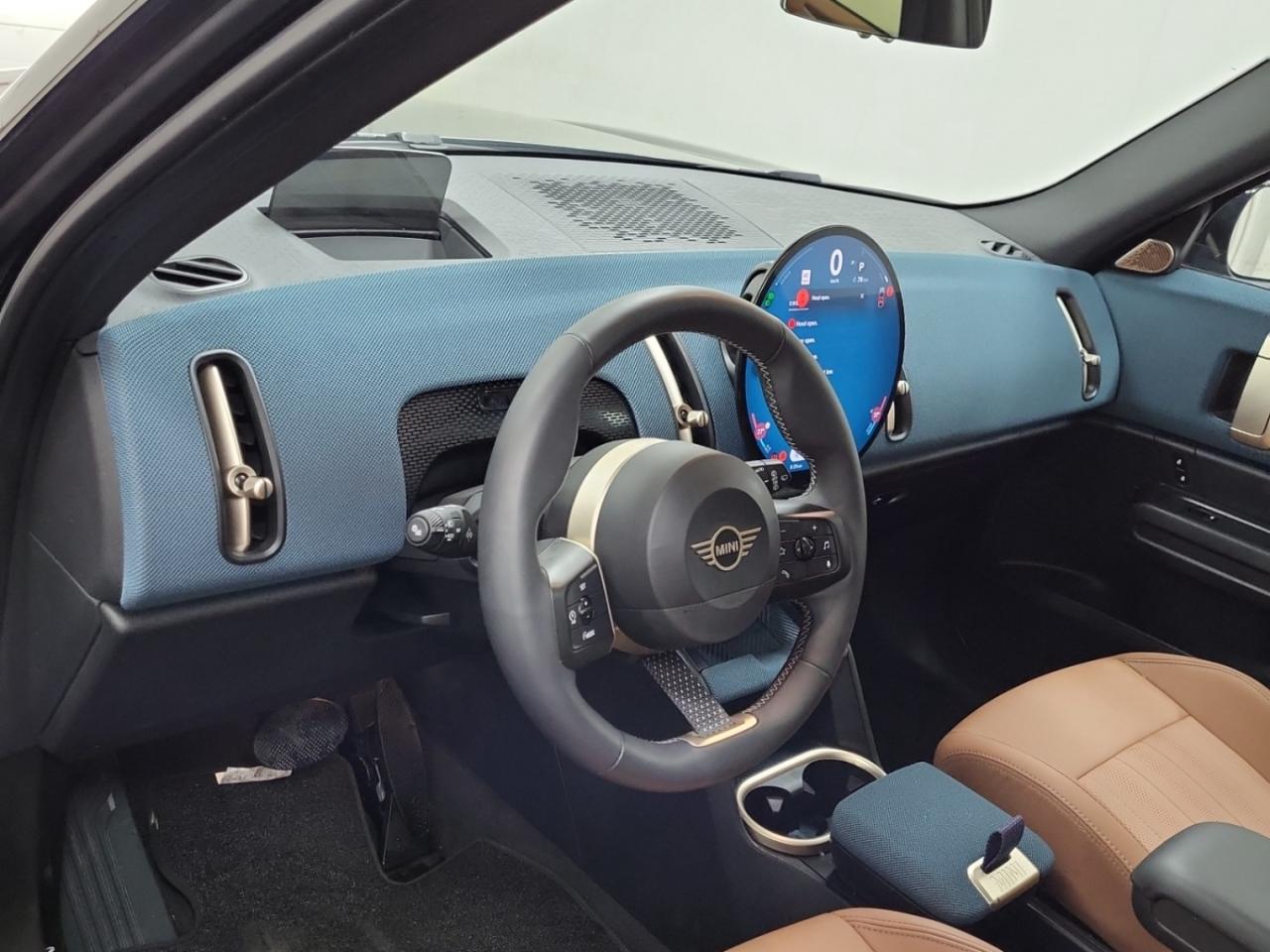 2025 MINI Cooper Countryman COOPER S ALL4 - AWD - Moonroof - Blind Spot Monitor !! Photo