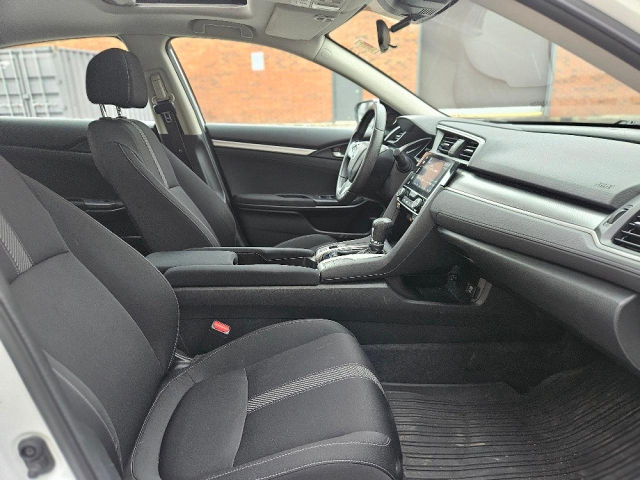 2018 Honda Civic EX **AUTO-ROOF-CAMERA-REMOTE START** Photo