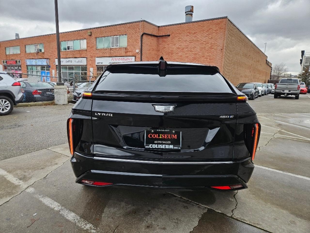 2024 Cadillac LYRIQ 1 OWNER-NO ACCIDENTS-505KM RANGE-CERTIFIED Photo