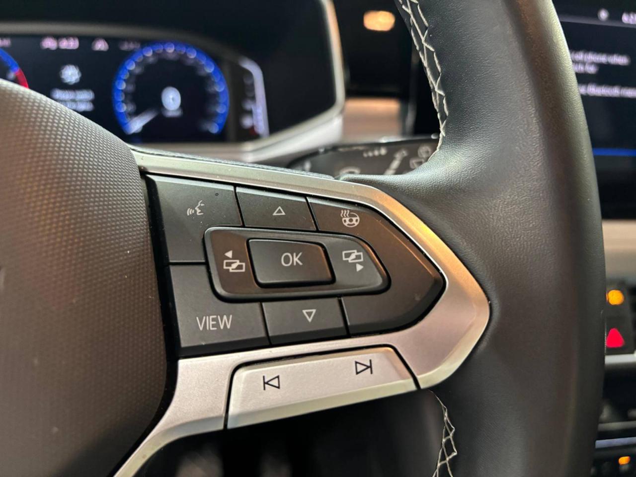 2025 Volkswagen Taos Comfortline 4Motion Photo