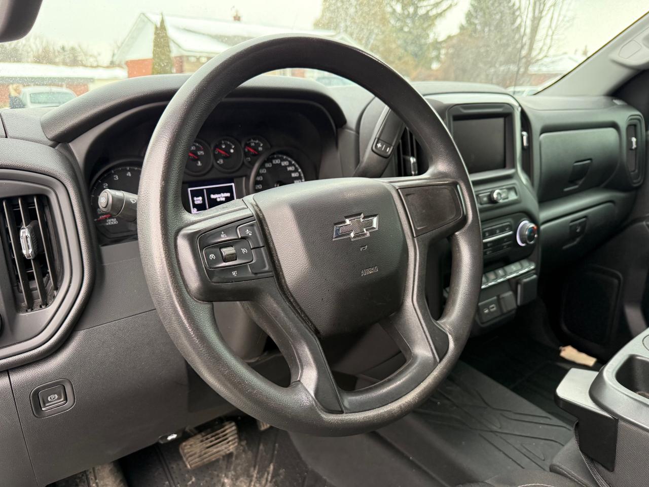 2023 Chevrolet Silverado 1500 Custom Trail Boss AutoStart! CarPlay! 4Cyl! Photo