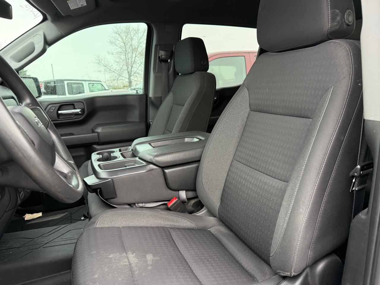 2023 Chevrolet Silverado 1500 Custom Trail Boss AutoStart! CarPlay! 4Cyl! Photo