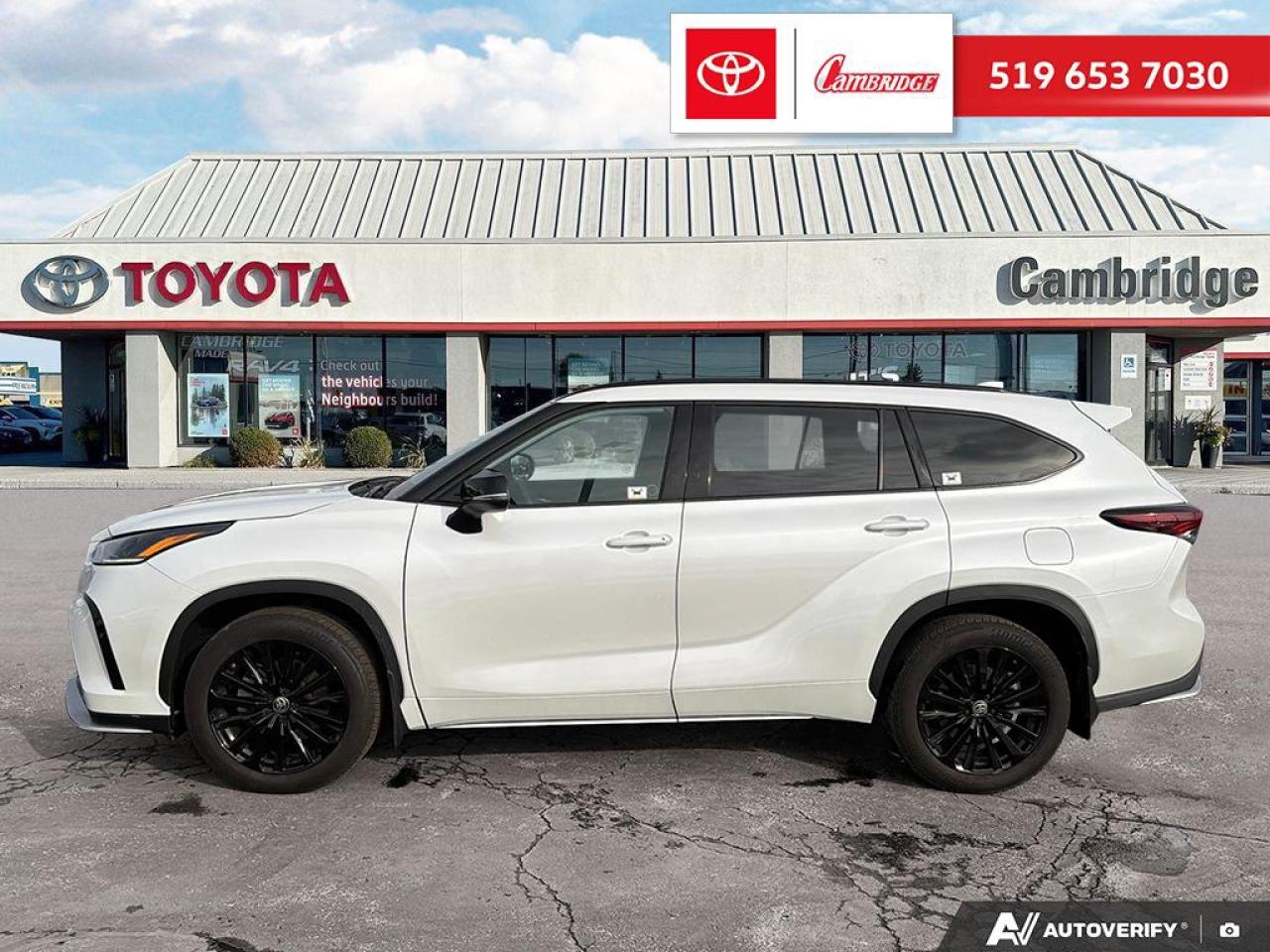 2024 Toyota Highlander XSE Photo2