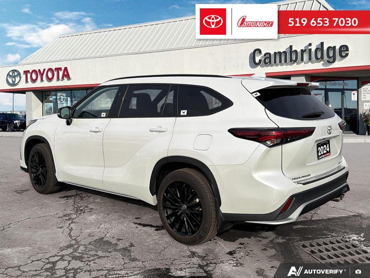 2024 Toyota Highlander XSE Photo3