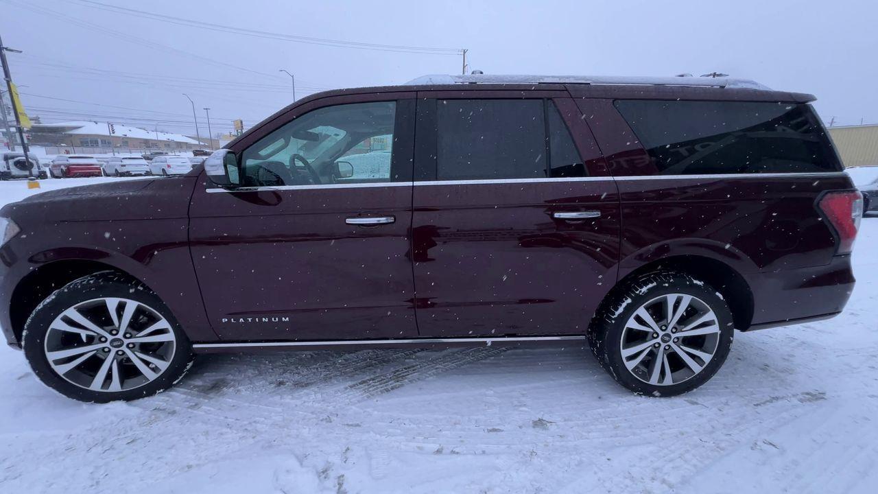 2020 Ford Expedition Max Platinum 4X4, 7 PASSENGER, MOONROOF, HEATED LEATHER SEATS, BACK UP CAM, NAV, POWER LIFTGATE!! Photo