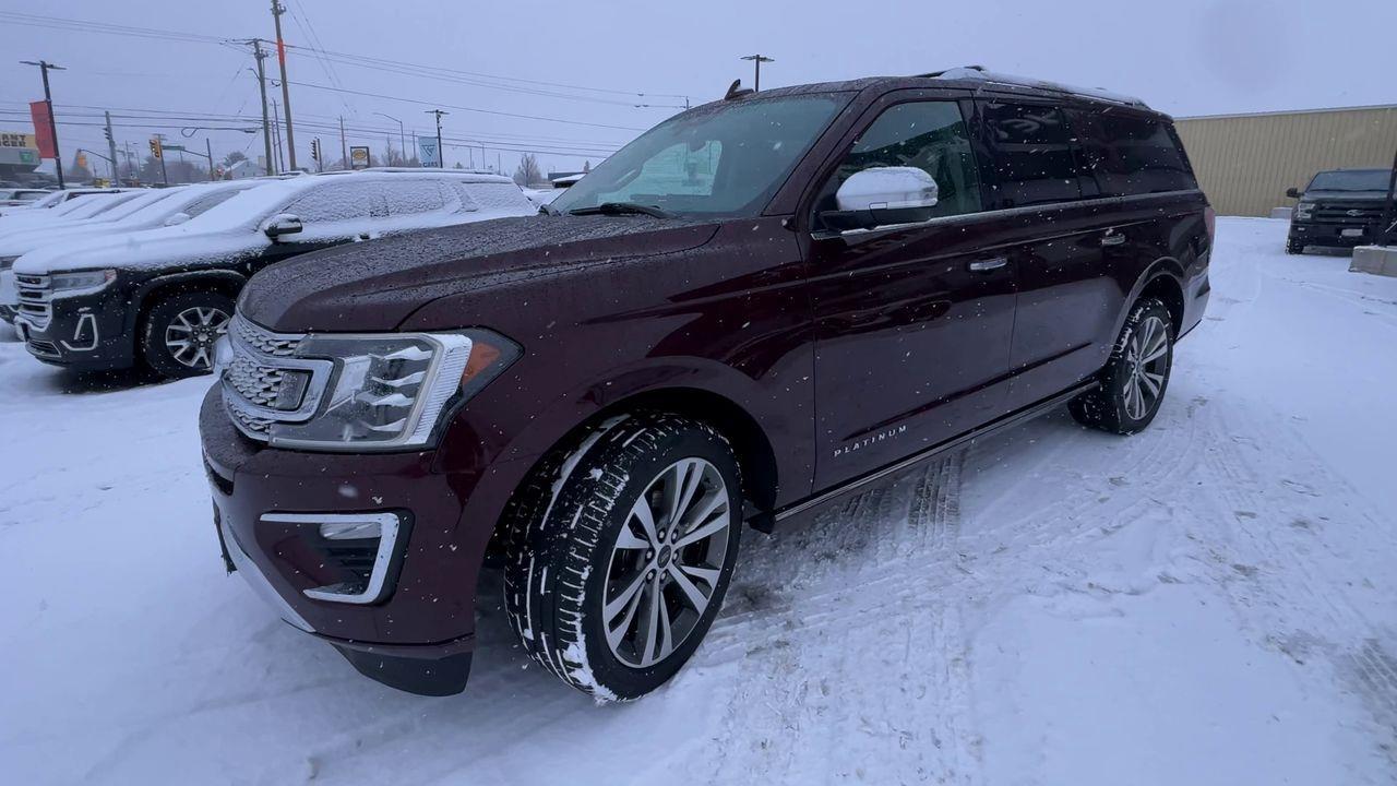 2020 Ford Expedition Max Platinum 4X4, 7 PASSENGER, MOONROOF, HEATED LEATHER SEATS, BACK UP CAM, NAV, POWER LIFTGATE!! Photo3