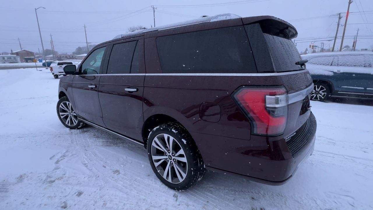 2020 Ford Expedition Max Platinum 4X4, 7 PASSENGER, MOONROOF, HEATED LEATHER SEATS, BACK UP CAM, NAV, POWER LIFTGATE!! Photo