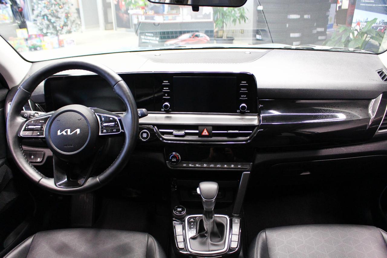 2025 Kia Seltos EX HEATED SEATS/STEERING WHEEL - APPLE CARPLAY AND ANDROID AUTO - LEATHERETTE SEATING Photo