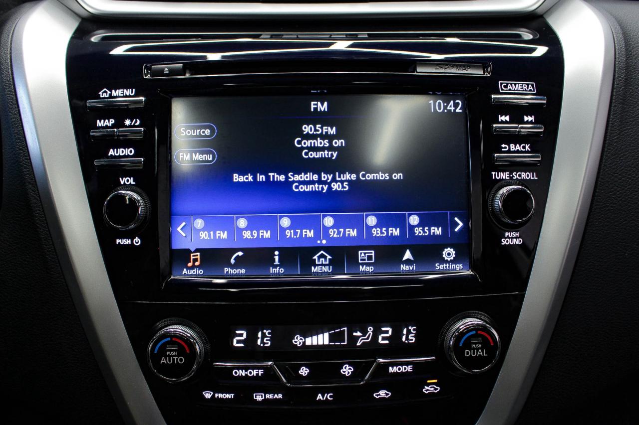 2017 Nissan Murano SL HEATED FRONT SEATS - NAVIGATION - BACKUP CAMERA Photo