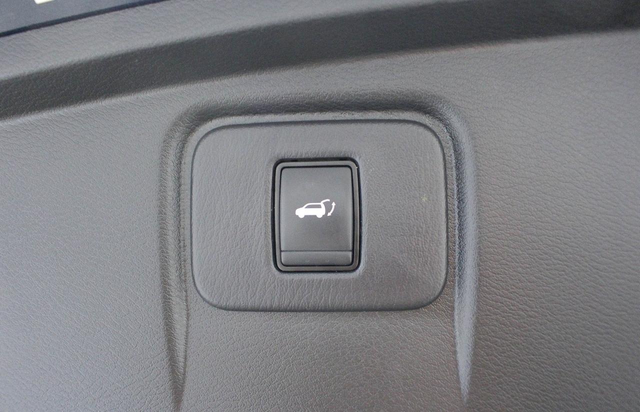 2017 Nissan Murano SL HEATED FRONT SEATS - NAVIGATION - BACKUP CAMERA Photo