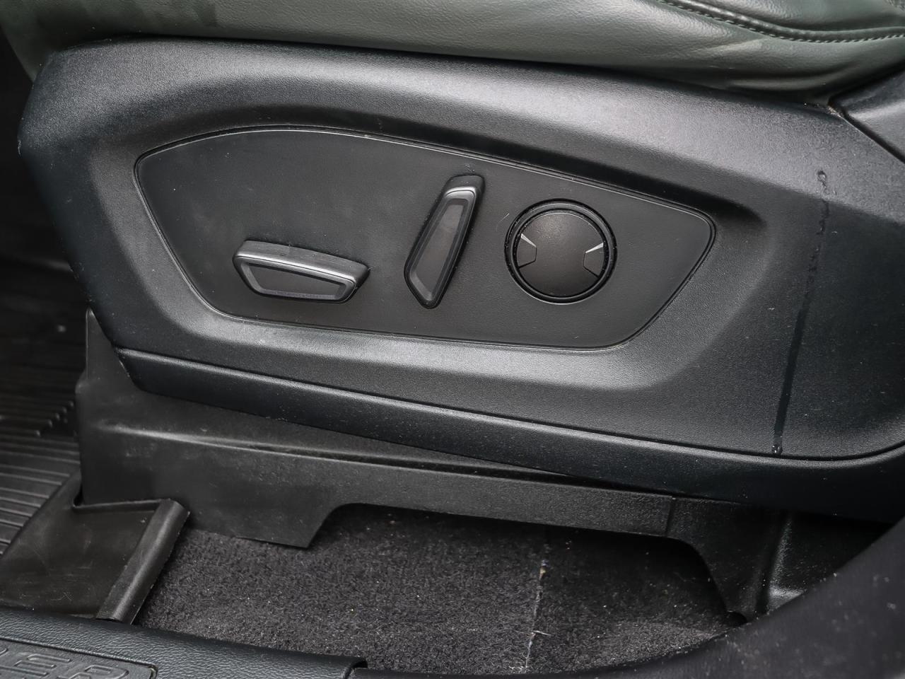 2022 Ford Explorer Timberline Roof | Apple Car Play | Photo