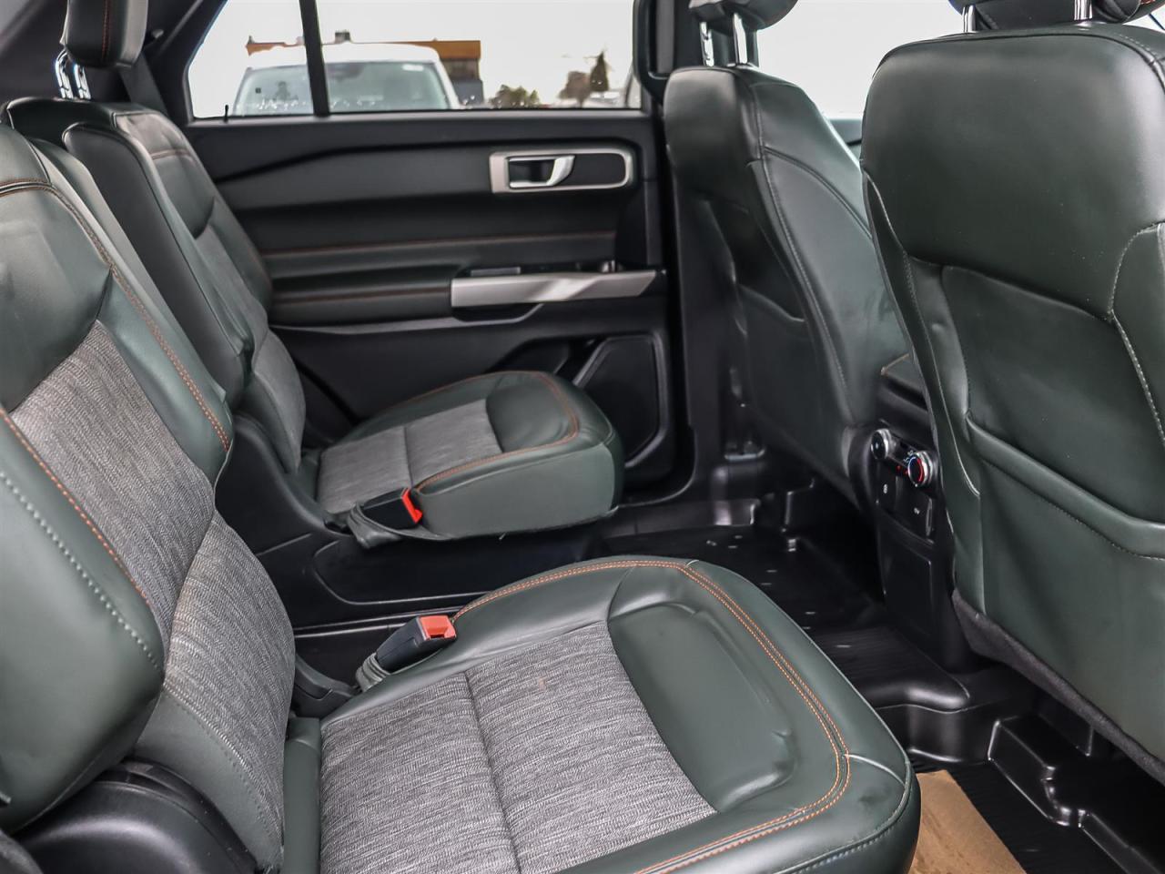 2022 Ford Explorer Timberline Roof | Apple Car Play | Photo