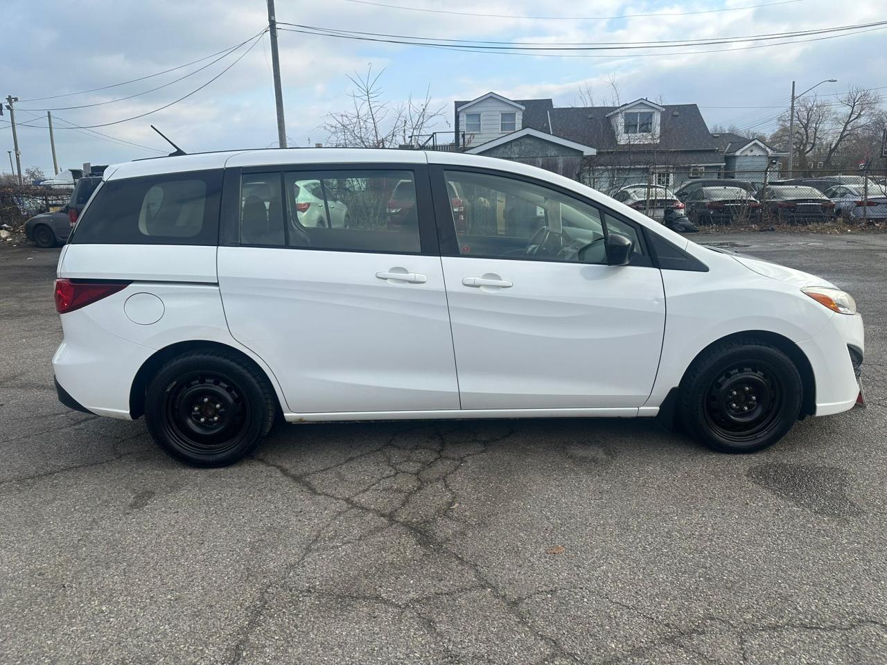 2012 Mazda MAZDA5 GS Photo2