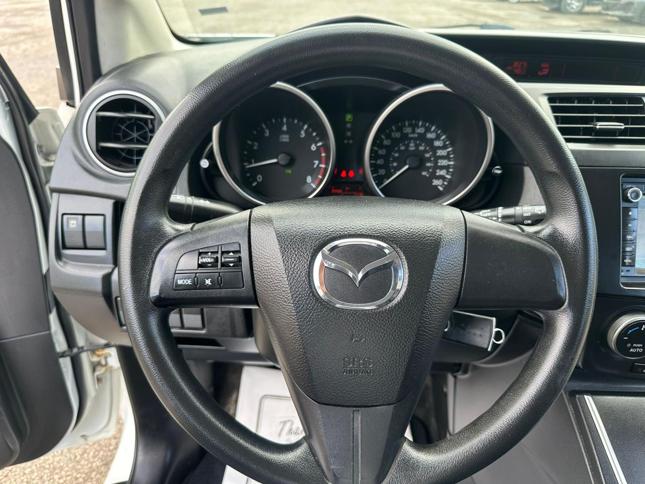 2012 Mazda MAZDA5 GS Photo