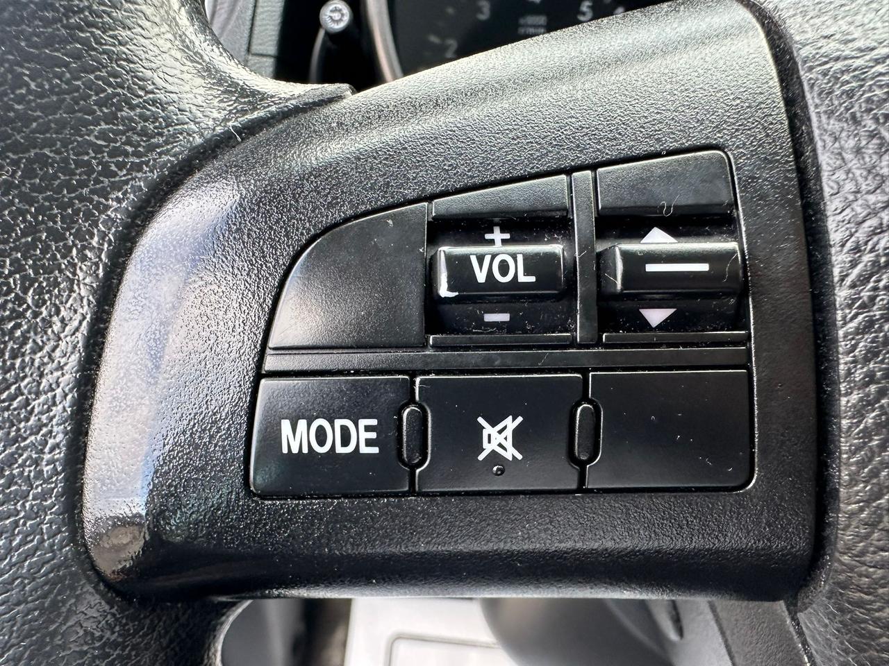 2012 Mazda MAZDA5 GS Photo