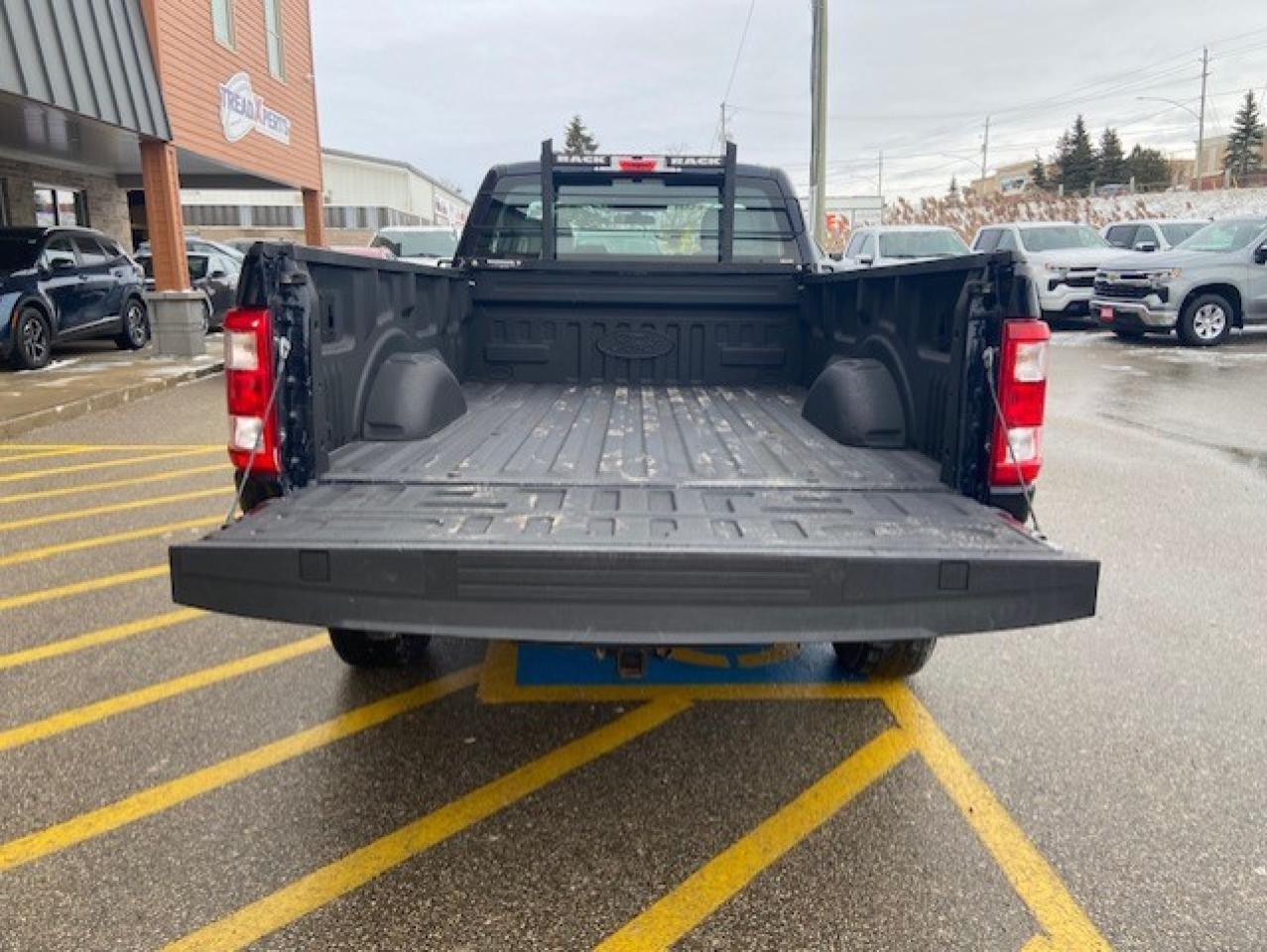 2022 Ford F-150 XL Photo3