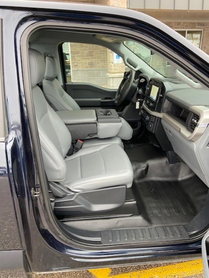 2022 Ford F-150 XL Photo