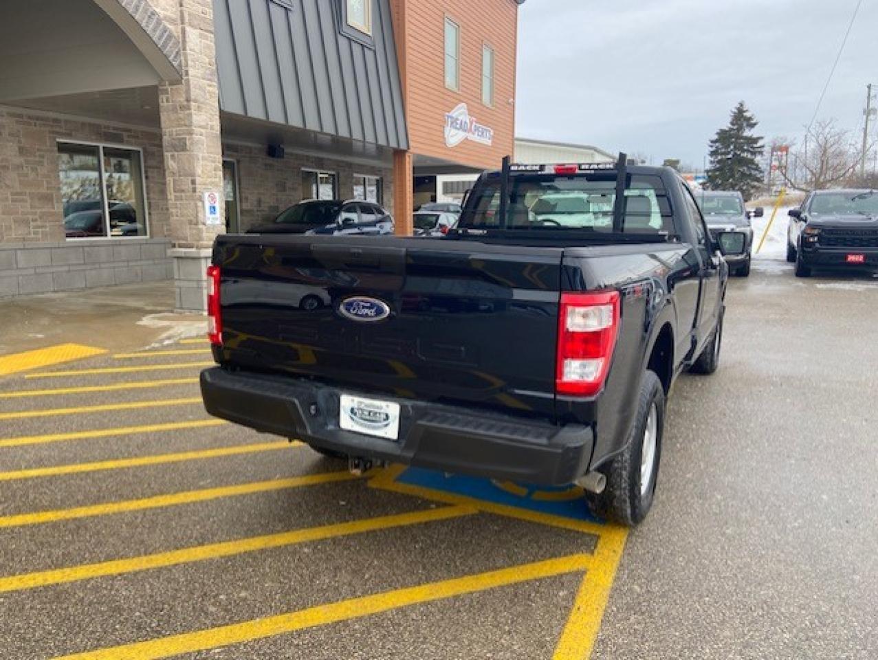 2022 Ford F-150 XL Photo