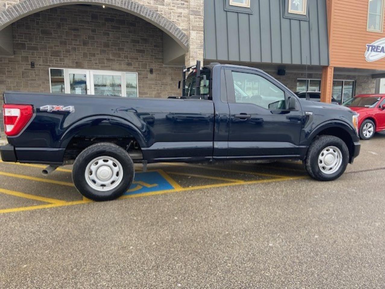 2022 Ford F-150 XL Photo0