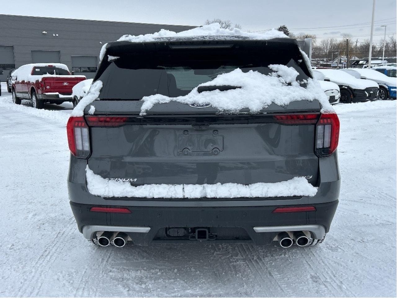 2025 Ford Explorer Platinum 4WD Photo3