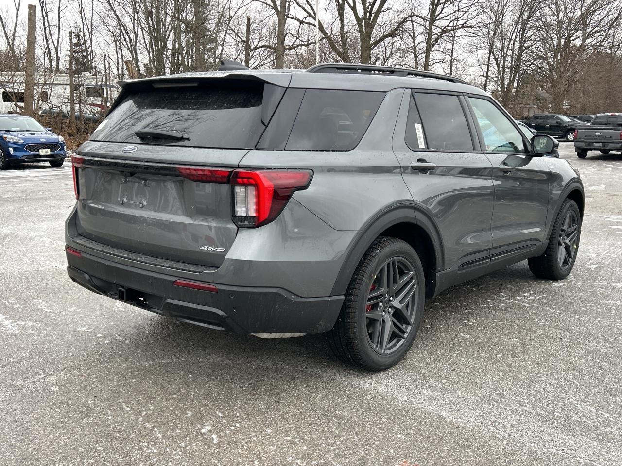 2026 Ford Explorer ST-Line 4WD Photo4