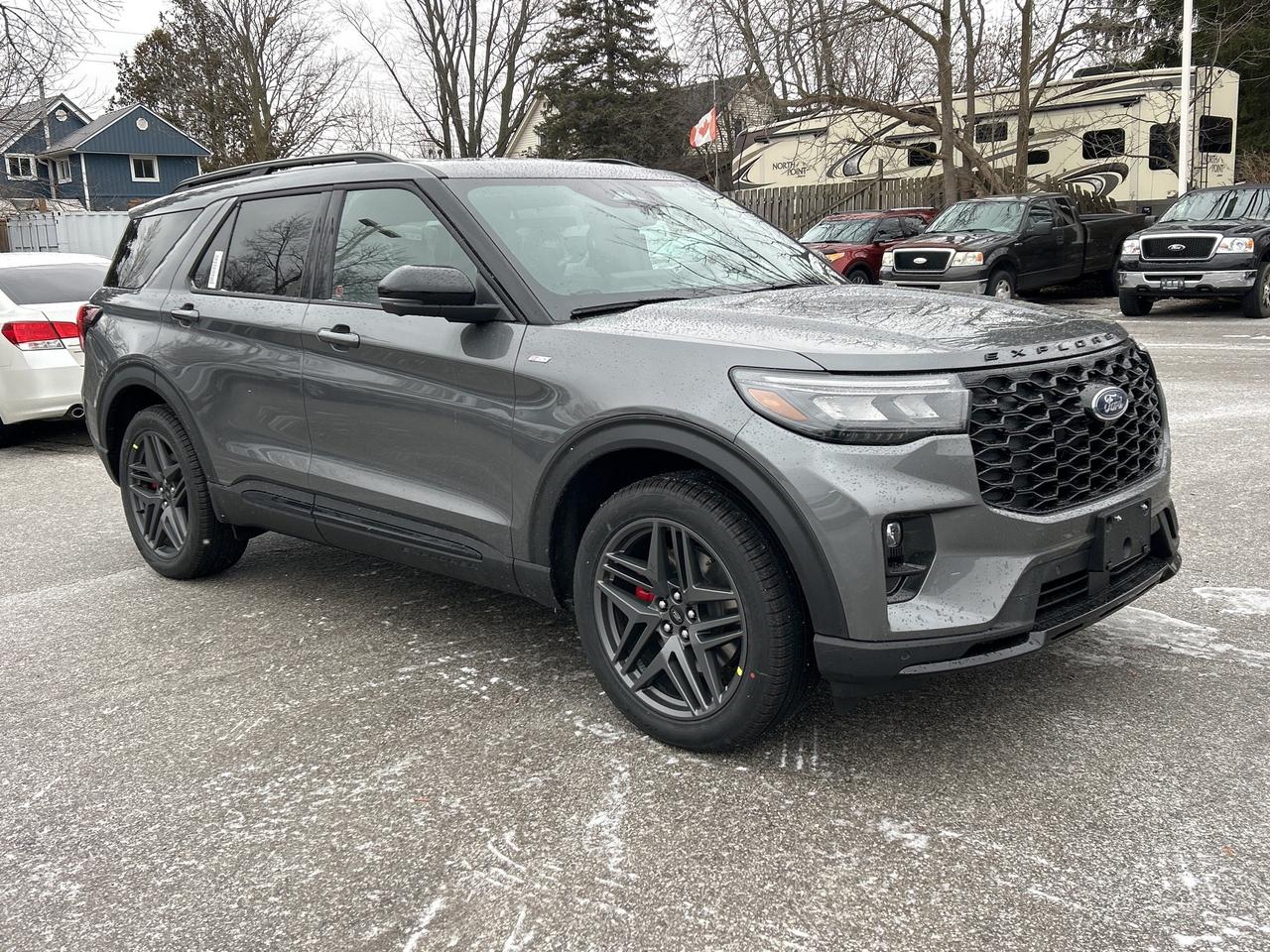 2026 Ford Explorer ST-Line 4WD Photo2