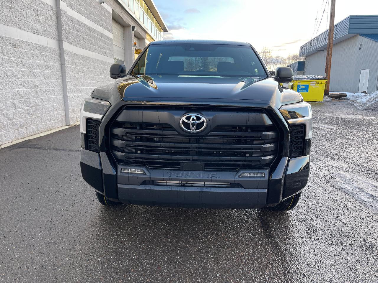 2026 Toyota Tundra SR5 Photo4