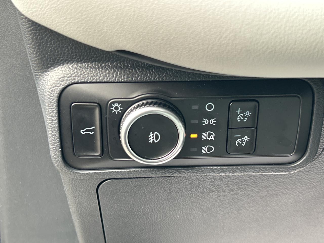 2025 Ford Explorer Platinum 4WD Photo