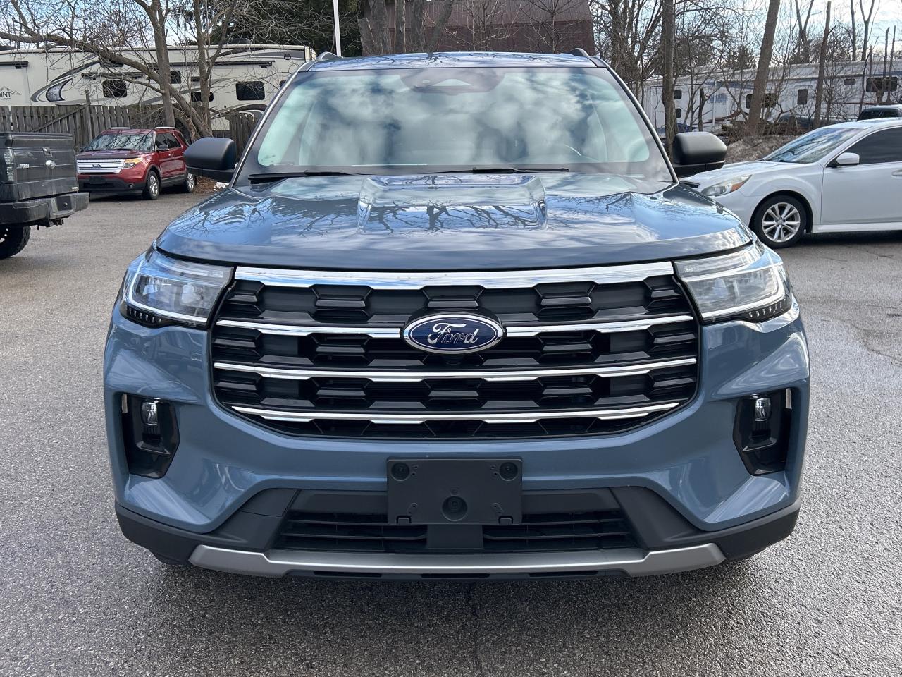 2025 Ford Explorer Active 4WD Photo