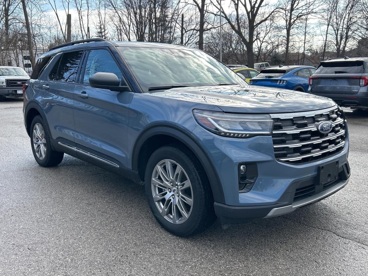 2025 Ford Explorer Active 4WD Photo