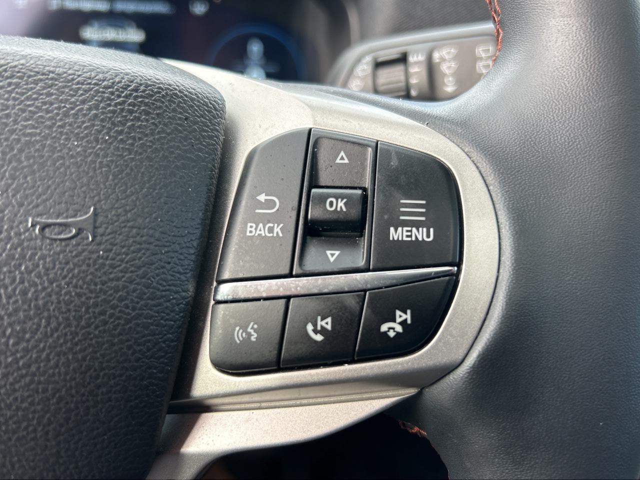 2025 Ford Explorer Active 4WD Photo