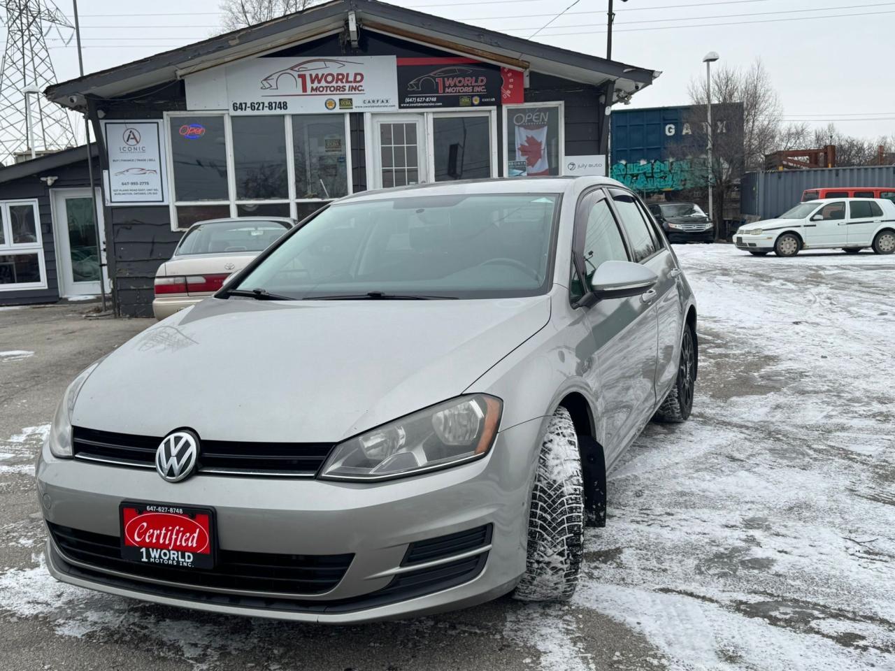 2015 Volkswagen Golf TRENDLINE Photo2