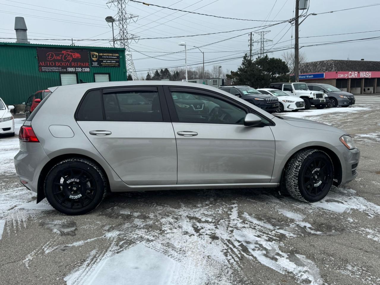 2015 Volkswagen Golf TRENDLINE Photo4