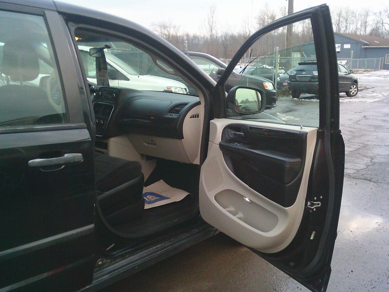 2013 Dodge Grand Caravan 4dr Wgn SE Photo