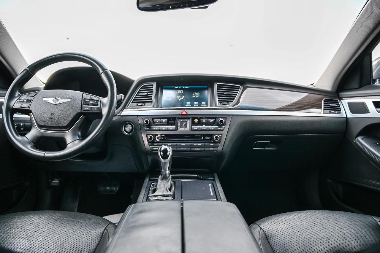2016 Hyundai Genesis Sedan FINANCING AVAILABLE | MOONROOF | LEATHER Photo