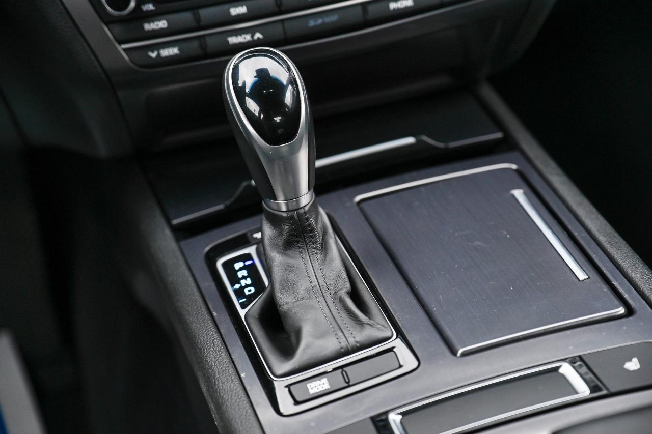 2016 Hyundai Genesis Sedan FINANCING AVAILABLE | MOONROOF | LEATHER Photo