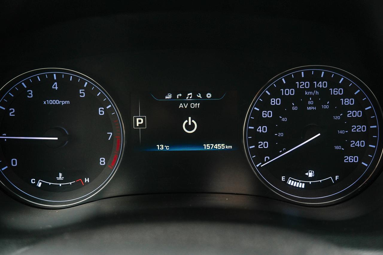 2016 Hyundai Genesis Sedan FINANCING AVAILABLE | MOONROOF | LEATHER Photo