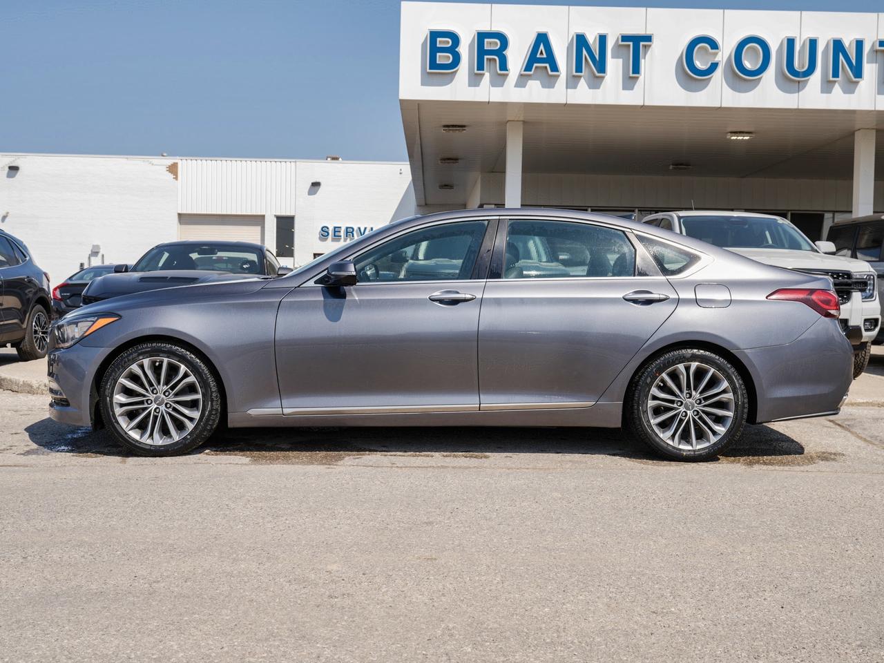 2016 Hyundai Genesis Sedan FINANCING AVAILABLE | MOONROOF | LEATHER Photo