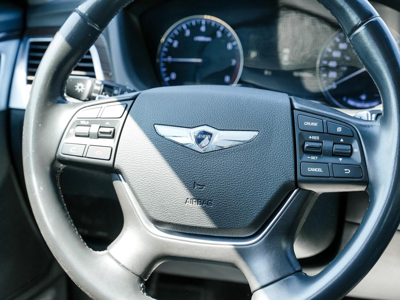 2016 Hyundai Genesis Sedan FINANCING AVAILABLE | MOONROOF | LEATHER Photo