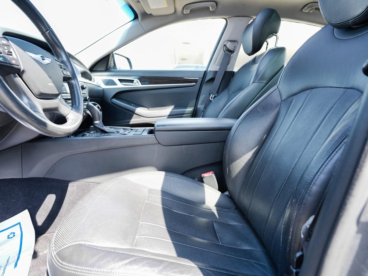 2016 Hyundai Genesis Sedan FINANCING AVAILABLE | MOONROOF | LEATHER Photo