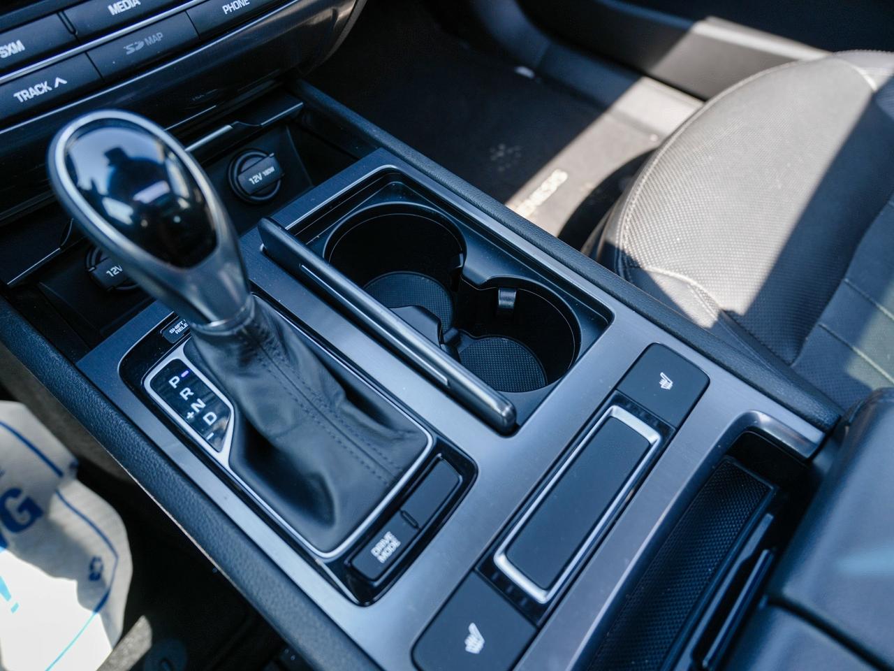 2016 Hyundai Genesis Sedan FINANCING AVAILABLE | MOONROOF | LEATHER Photo