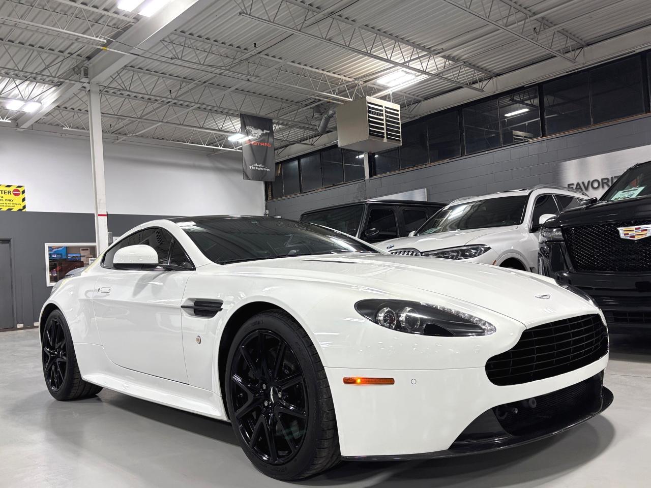 2012 Aston Martin V8 Vantage S|COUPE|SPORTSHIFT|V8POWERED|RWD|CARBONTRIMS|NAV|+ Photo