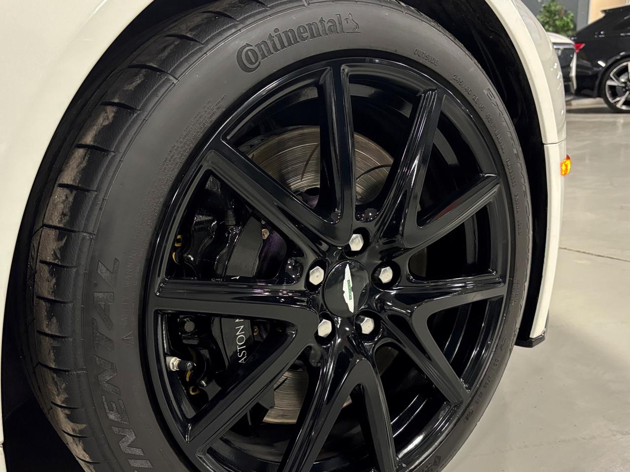 2012 Aston Martin V8 Vantage S|COUPE|SPORTSHIFT|V8POWERED|RWD|CARBONTRIMS|NAV|+ Photo