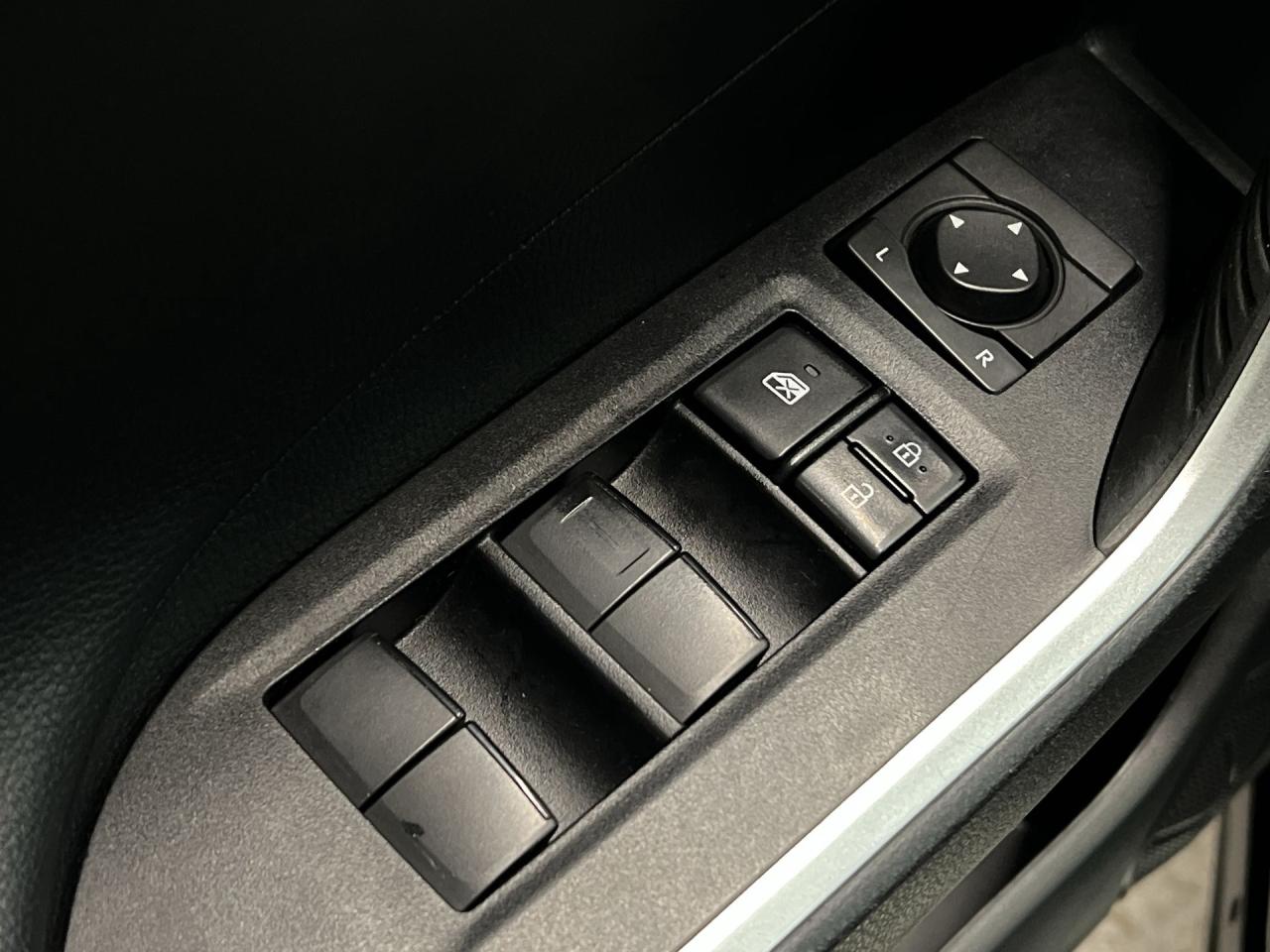 2020 Toyota RAV4 TRD OFF-ROAD AWD | RARE | HTD LEATHER | SUNROOF Photo