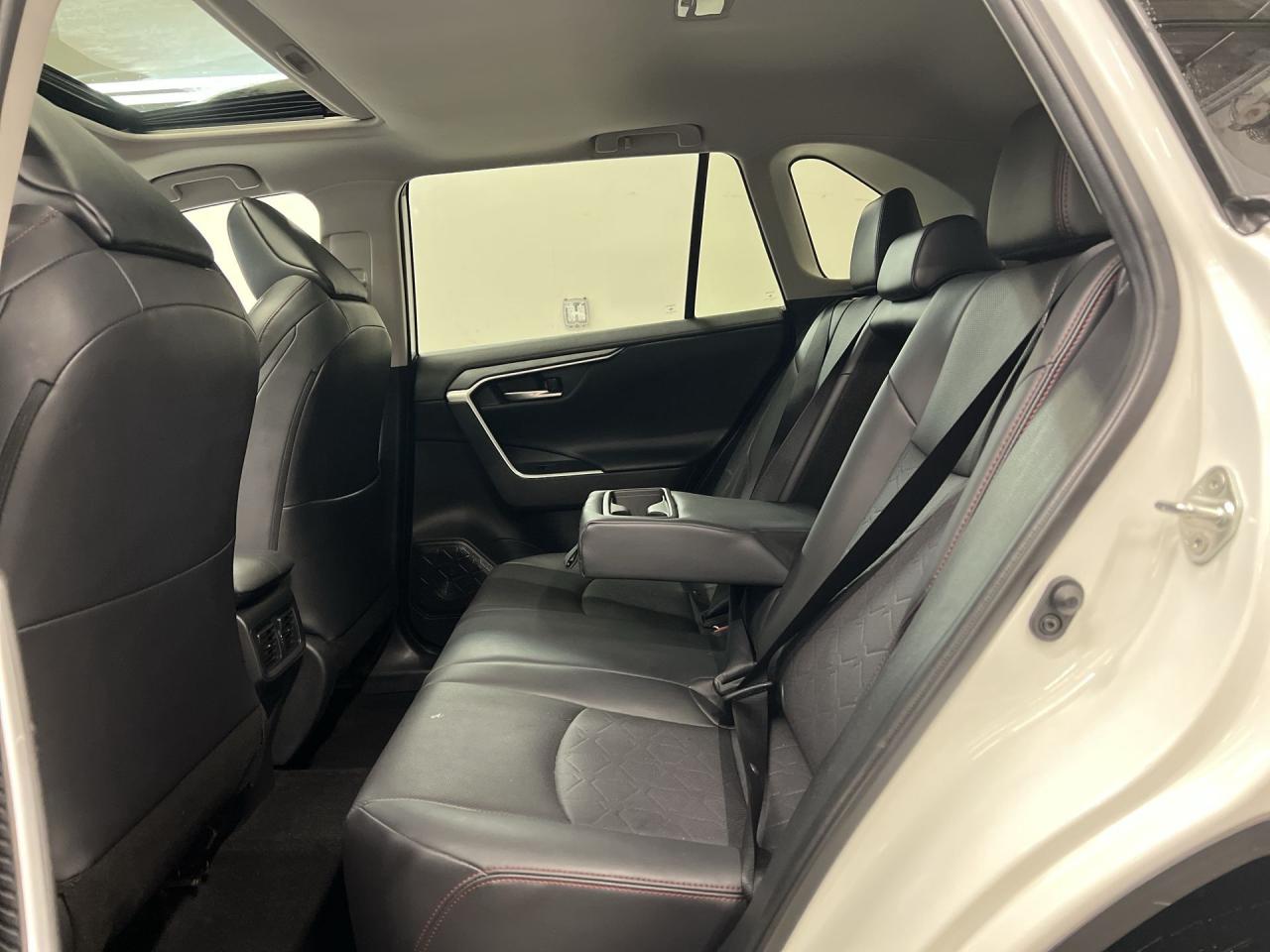 2020 Toyota RAV4 TRD OFF-ROAD AWD | RARE | HTD LEATHER | SUNROOF Photo