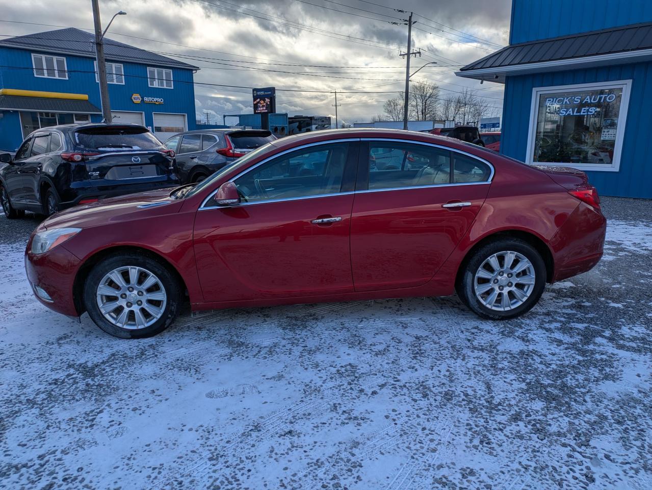 2013 Buick Regal BASE Photo