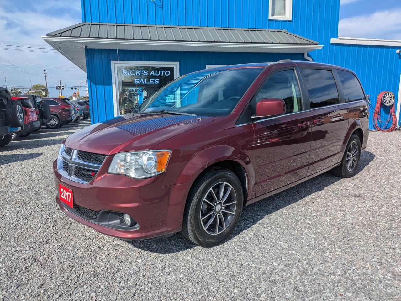 2017 Dodge Grand Caravan SE Plus Photo0