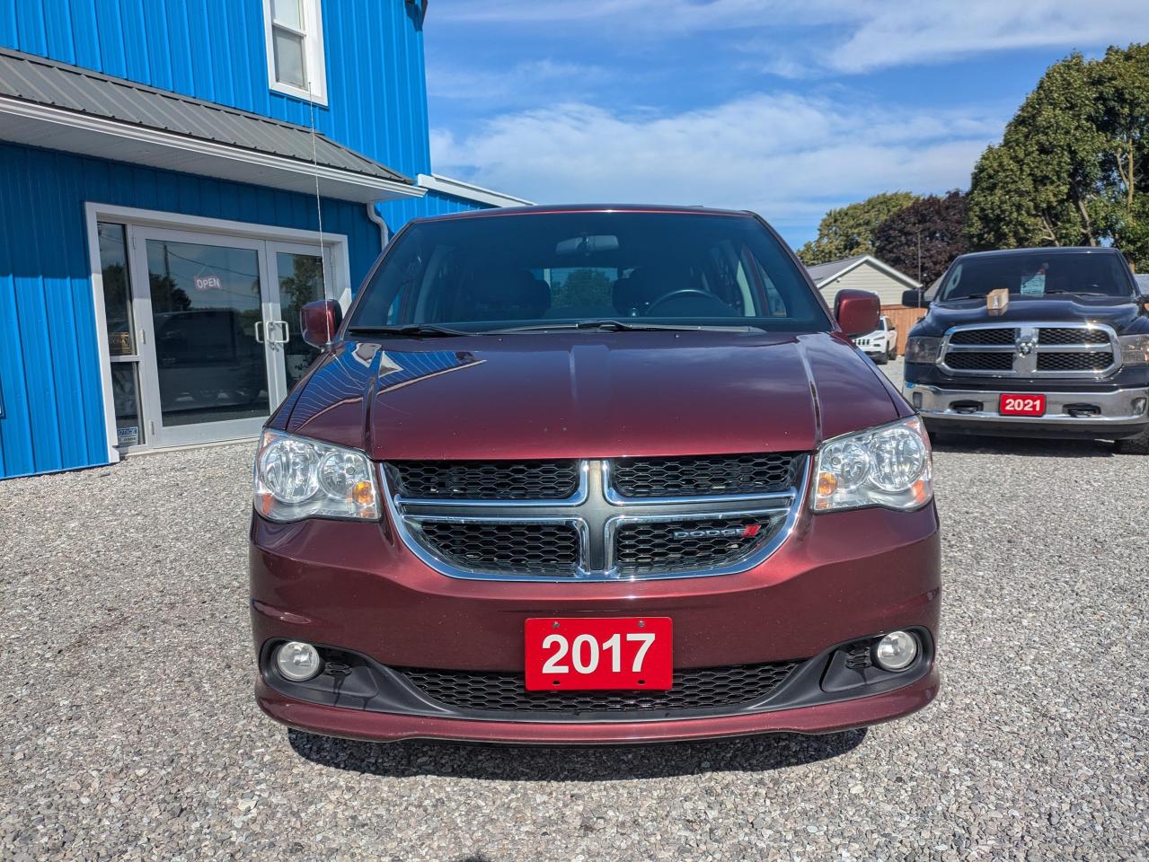 2017 Dodge Grand Caravan SE Plus Photo