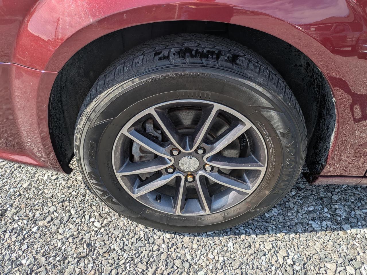 2017 Dodge Grand Caravan SE Plus Photo